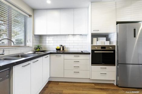 Photo of property in 11/2u Stone Street, Miramar, Wellington, 6022