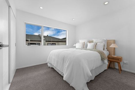 Photo of property in 16a Volante Avenue, Wattle Downs, Auckland, 2103