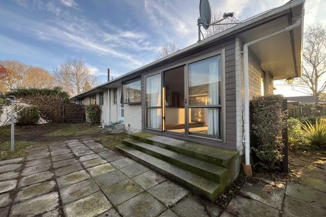 Photo of property in 2 Lodge Place, Ilam, Christchurch, 8041
