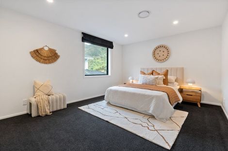 Photo of property in 5 Riroriro Close, Crofton Downs, Wellington, 6035