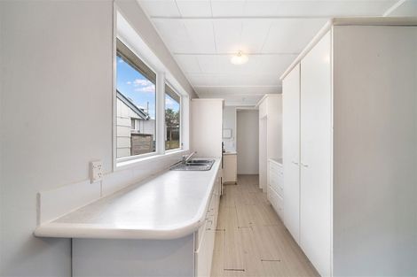 Photo of property in 22 Karaka Street, Helensville, 0800