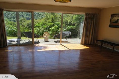 Photo of property in 5f2 Wilmshurst Place, Tawa, Wellington, 5028