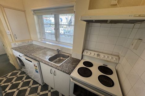 Photo of property in 82 Majoribanks Street, Mount Victoria, Wellington, 6011