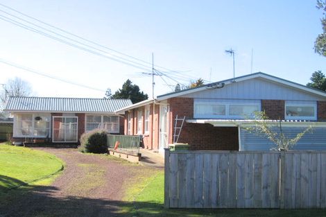 Photo of property in 2/25 Shirley Avenue, Papakura, 2110