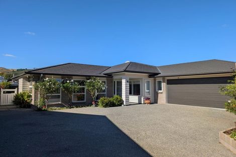 Photo of property in 18a Nathan Street, Tawa, Wellington, 5028