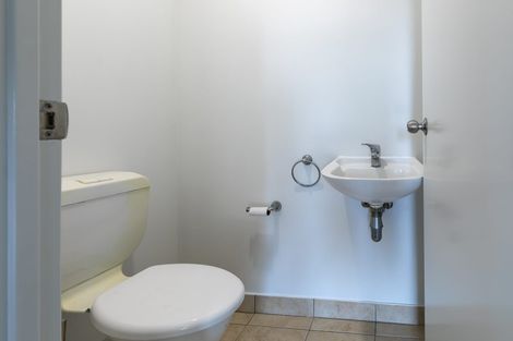 Photo of property in 5e/10 Crown Lynn Place, New Lynn, Auckland, 0600