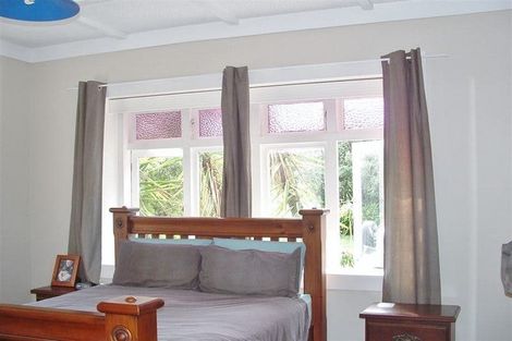 Photo of property in 10 Racecourse Road, Waiuku, 2123