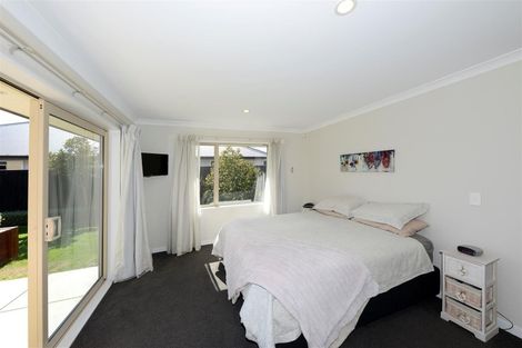 Photo of property in 4 Crown Close, Prebbleton, 7604