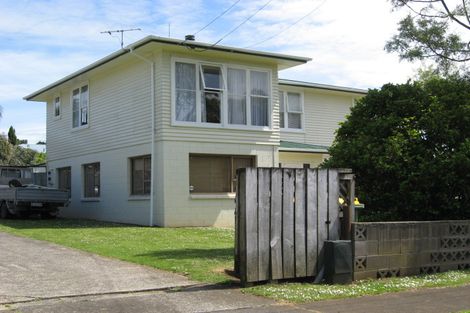 Photo of property in 12 Koru Street, Mangere Bridge, Auckland, 2022