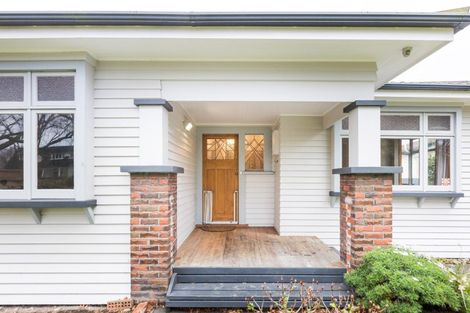 Photo of property in 31 Manapouri Crescent, Hokowhitu, Palmerston North, 4410