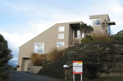 Photo of property in 58 Goldfield Heights, Queenstown, 9300