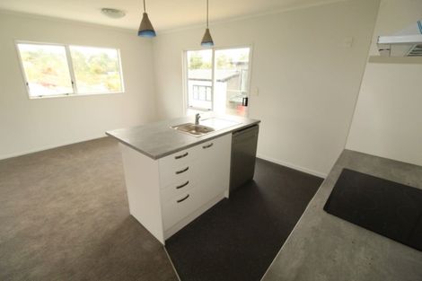 Photo of property in 10 Norman Road, Titirangi, Auckland, 0604