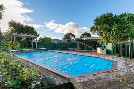 Photo of property in 12 Mountbatten Place, Papakura, 2110