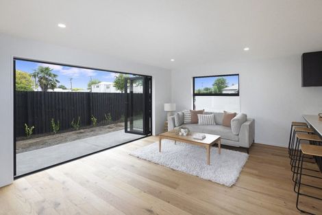 Photo of property in 3/117 Hills Road, Edgeware, Christchurch, 8013
