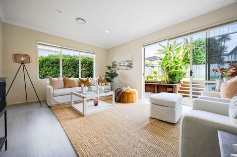 Photo of property in 23 South Kensington Way, Henderson, Auckland, 0612