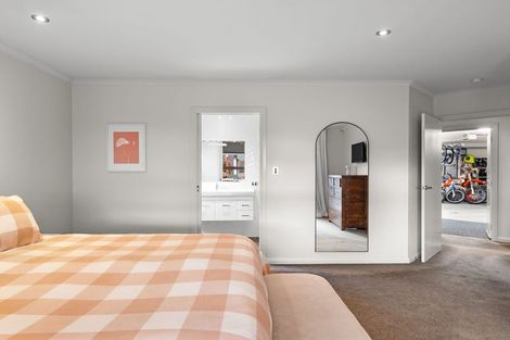 Photo of property in 20 Rosalie Terrace, Kelvin Grove, Palmerston North, 4414