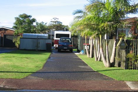 Photo of property in 35 Hatton Road, Orewa, 0931