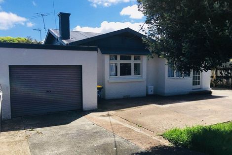 Photo of property in 27 Rimu Street, New Lynn, Auckland, 0600