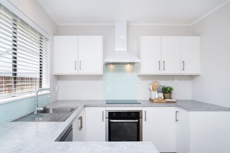 Photo of property in 60 Hillcrest Drive, Kelvin Grove, Palmerston North, 4414