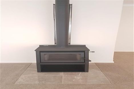 Photo of property in 16 Mclenaghan Road, Rolleston, 7614