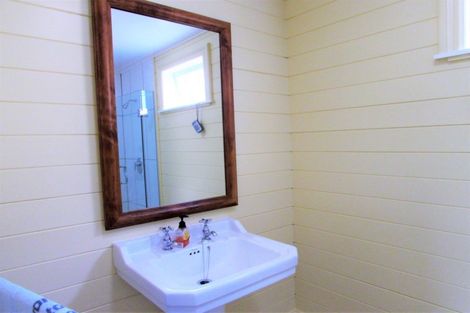 Photo of property in 11 Mckinley Crescent, Brooklyn, Wellington, 6021