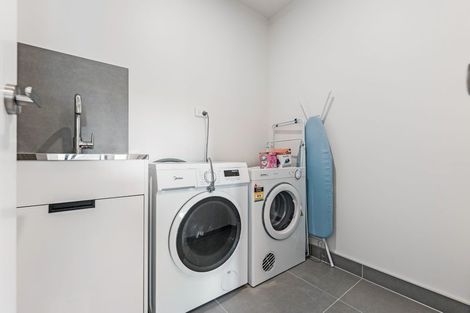 Photo of property in 4 St Claire Road, Silverdale, 0932