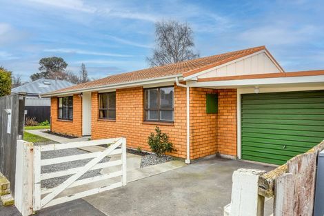 Photo of property in 198 Gayhurst Road, Dallington, Christchurch, 8061