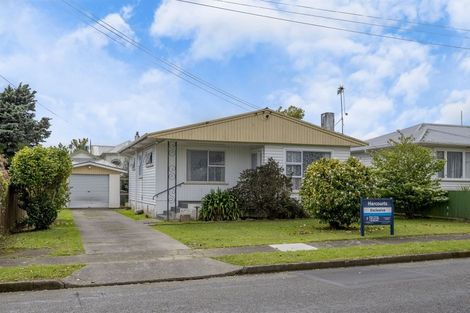 Photo of property in 28 Elizabeth Street, Levin, 5510