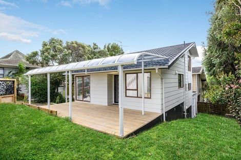 Photo of property in 1/13 Hollyhock Place, Browns Bay, Auckland, 0630