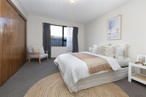 Photo of property in 11 Oakley Crescent, Hornby, Christchurch, 8042