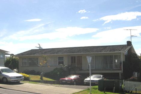 Photo of property in 42 Marlborough Avenue, Glenfield, Auckland, 0629