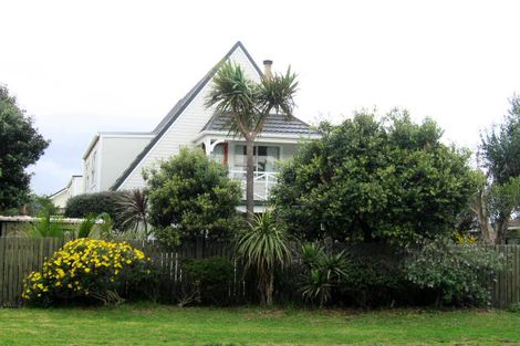 Photo of property in 208b Manly Street, Paraparaumu Beach, Paraparaumu, 5032