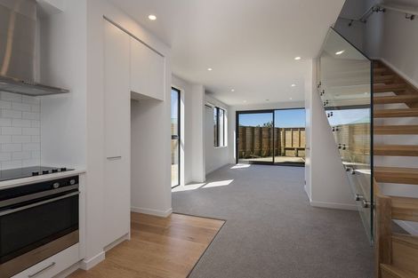 Photo of property in 4/52 High Street, Island Bay, Wellington, 6023