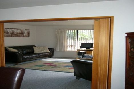 Photo of property in 1a Glenys Place, Broomfield, Christchurch, 8042