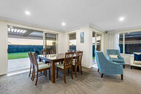 Photo of property in 40 Anchorite Way, Red Beach, 0932