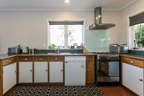 Photo of property in 6 Oxford Street, Taradale, Napier, 4112