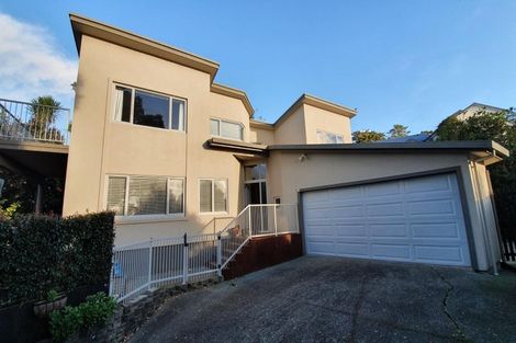 Photo of property in 21 Springwater Vale, Unsworth Heights, Auckland, 0632