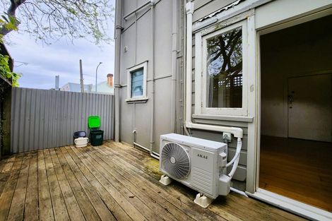 Photo of property in 31 Anne Street, Devonport, Auckland, 0624