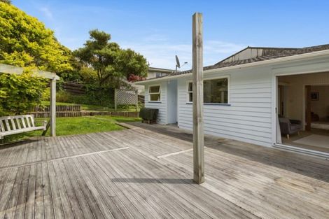 Photo of property in 13 Colonial Grove, Tawa, Wellington, 5028