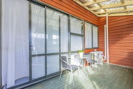Photo of property in 1/410 Glenfield Road, Glenfield, Auckland, 0629