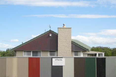 Photo of property in 2 Clipper Place, Redwood, Christchurch, 8051