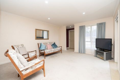 Photo of property in 12 Sovereign Isle Lane, Rototuna, Hamilton, 3210