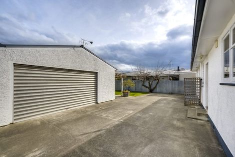 Photo of property in 17 Hinton Road, Taradale, Napier, 4112