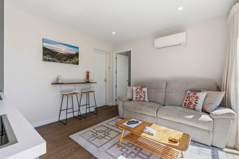 Photo of property in 15 Muster Road, Jacks Point, 9371