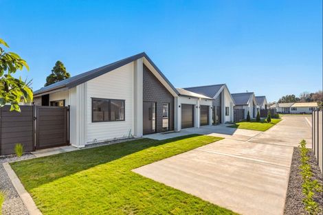 Photo of property in 11d Gordon Place, Levin, 5510