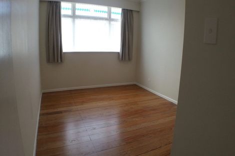 Photo of property in 5 West Coast Road, Glen Eden, Auckland, 0602