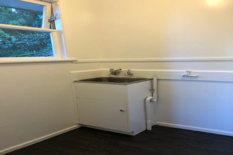 Photo of property in 147 Ruskin Road, Newlands, Wellington, 6037