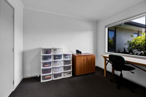 Photo of property in 3 Larlin Heights, Hawera, 4675