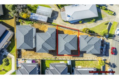 Photo of property in 25 Tawa Road, Te Atatu Peninsula, Auckland, 0610