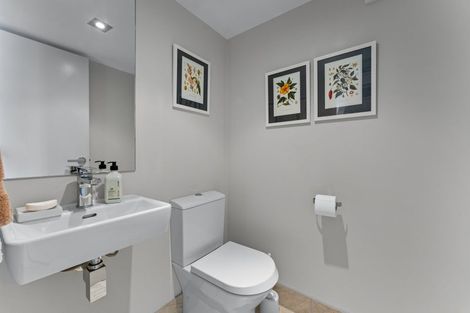 Photo of property in Montrose Villas, 441c Beach Road, Mairangi Bay, Auckland, 0630